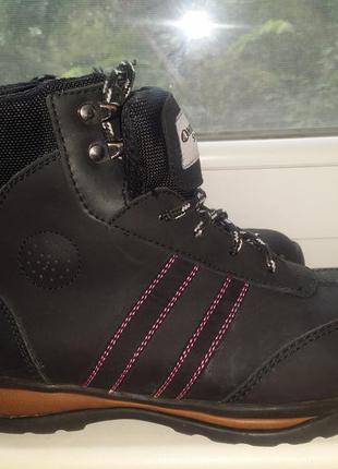 Черные высокие демисезонные ботинки из нубука  на шнуровке  amblers safety натур кожа защитный носок