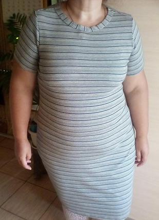 Шикарное приталеное платье большого размера