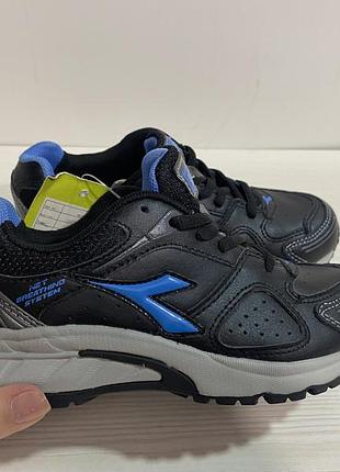 Детские кроссовки diadora