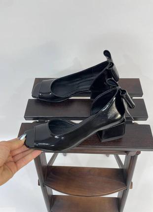 Эксклюзивные туфли из натуральной итальянской кожи лак чёрные с бантиком2 фото