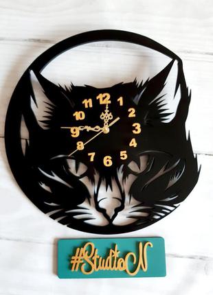Часы настенные "морда кота " из дерева 40 см
