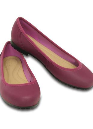 Балетки / туфлі pink crocs plum & black marin colorlite flat. w7