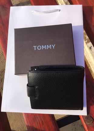 Чоловічий гаманець tommy hilfiger чорний / портмоне / подарункова упаковка на подарунок хлопцю3 фото