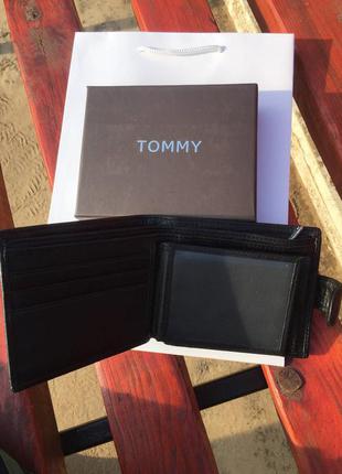 Чоловічий гаманець tommy hilfiger чорний / портмоне / подарункова упаковка на подарунок хлопцю5 фото
