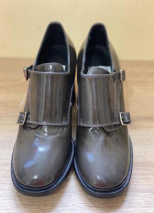 Кожаные лаковые ботинки серо-коричневого сложного цвета peperosa2 фото