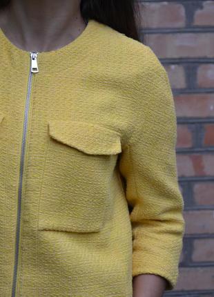 Яркий жакет, короткая желтая куртка букле на молнии, с-м7 фото