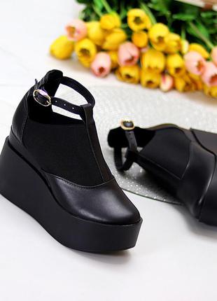 Модельные кожаные черные женские туфли натуральная кожа на платформе танкетке7 фото