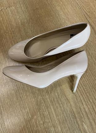 Туфли лодочки лак