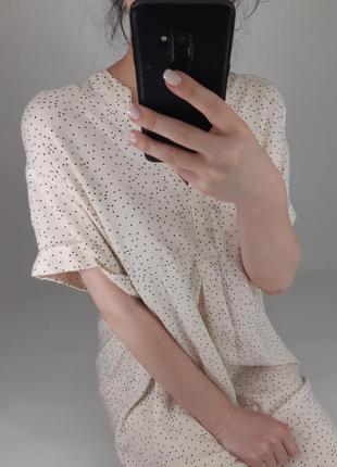 Мягкая приятная к телу блуза молочного цвета в мелкий горох длинная футболка туника2 фото