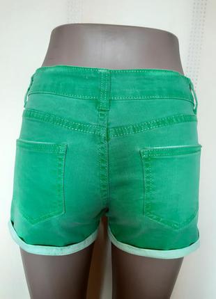 Яркие джинсовые шорты размер s4 фото