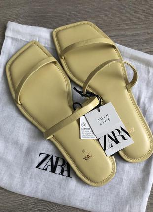 Шльопанці zara