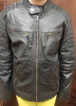 Чоловіча шкіряна куртка бренду sourock