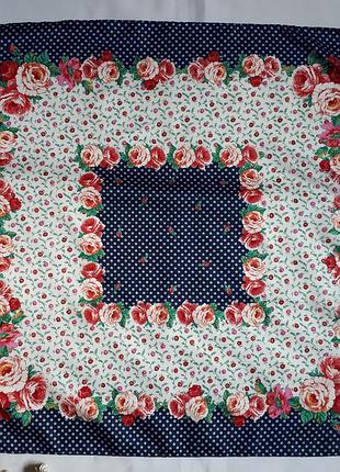 Шийний хустку (58 см 56 см)