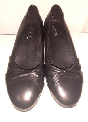 Женские черные кожаные туфли shoe taylor 39 - 41р.по стельке 27 см.