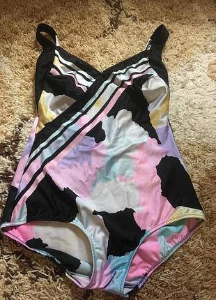 Красивий фірмовий купальник c-cup 44d