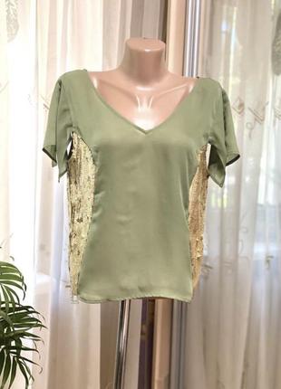 Блуза с золотыми пайетками