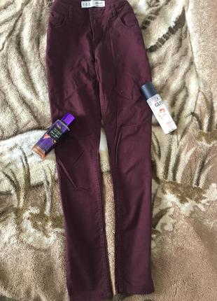 Брюки джинси