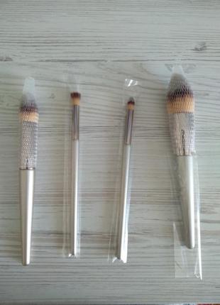 Кисти для макияжа