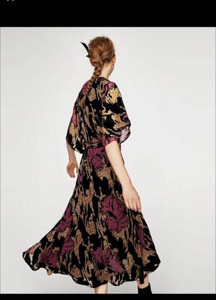 Вельветовое платье-халат на запах в цветы zara2 фото