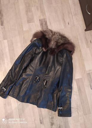 Зимова шкіряна куртка з шикарним хутром на комірі2 фото