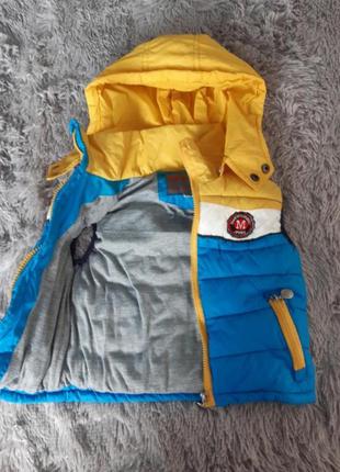 Жилетка,безрукавка