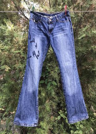 Abercrombie & fitch джинси з імітацією букв незвичайна вичинка принт