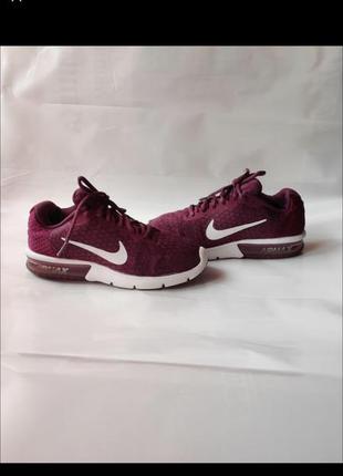 Лёгкие кроссовки nike1 фото