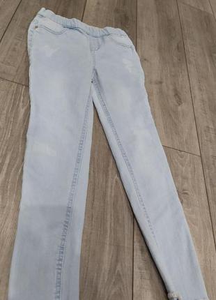 Джинсы