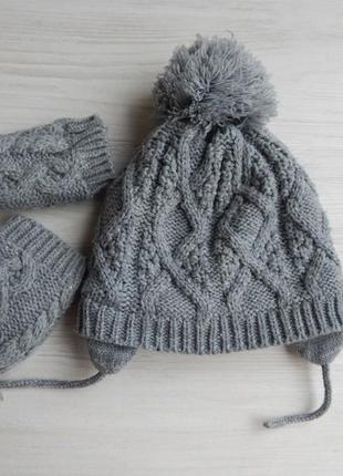 Набор зимняя шапка и варежки краги primark серый1 фото