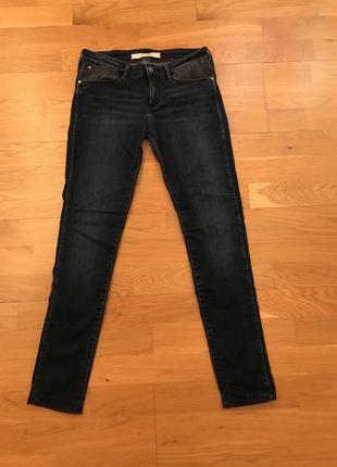 Брендовые женские джинсы с вышивкой