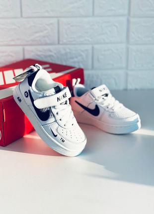 Кросівки дитячі nike air force af1 кросівки найк аір форс дитячі кросівки найк форс4 фото