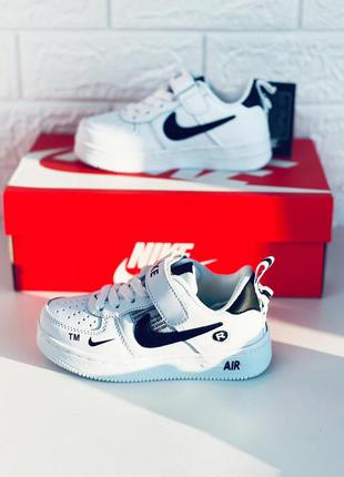 Кросівки дитячі nike air force af1 кросівки найк аір форс дитячі кросівки найк форс5 фото