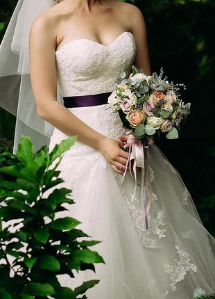 Свадебное платье со шлейфом от «dominiss»