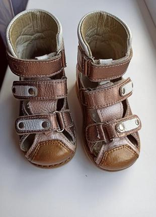 Сандали ортопедические