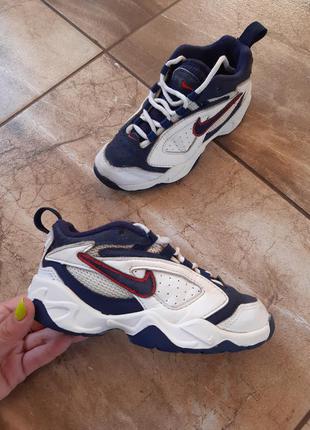 Винтажные масивные кроссовки nike оригинал кожаные
