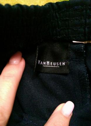 Школьные классические брюки van heusen. школьные брюки классические4 фото