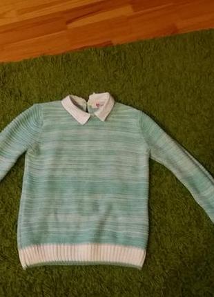 Светр з комірцем