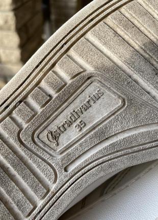 Кросівки stradivarius