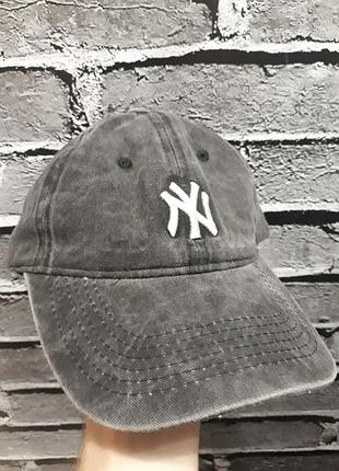 Кепка ny