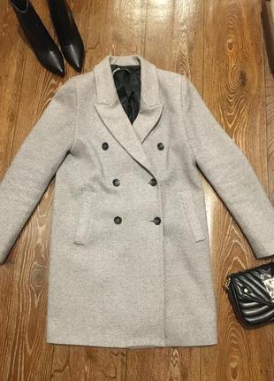 Идеальное базовое демисезонное пальто фирмы zara5 фото