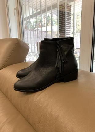 Ботинки женские кожаные осень 39 р ботинки чёрные кожа 393 фото