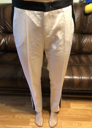 Элегантные вечерние брюки с чёрной полосой по боках ptow