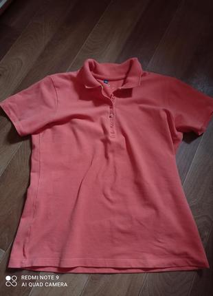 Футболка персикового кольору в спортивному стилі