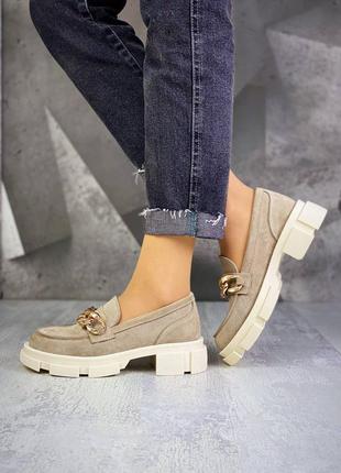 Туфли замшевые низкие с цепью3 фото