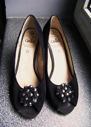 Черные натуральные замшевые немецкие туфли caprice 38.5р стелька 25.8-26 см5 фото