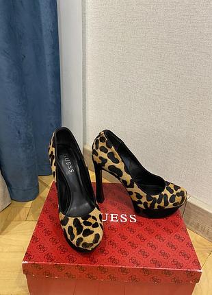 Туфлі guess