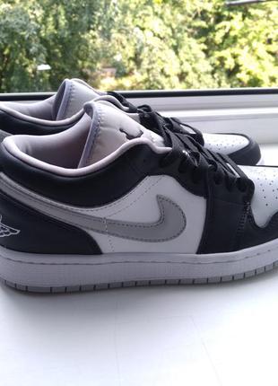 Мужские кроссовки nike air jordan 1 low grey white black