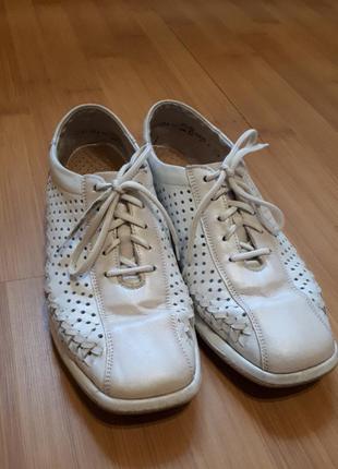 Шкіряні туфлі, мокасини2 фото