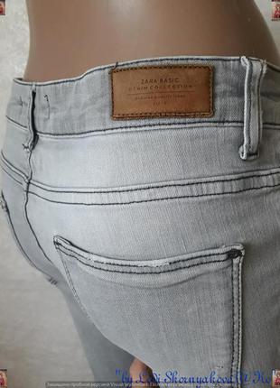 Крутые фирменные zara джинсы узкачи с заводчкими дырками и рисунком, размер 25-269 фото
