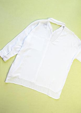 Стильна блузка з вирізом ззаду під комірцем5 фото